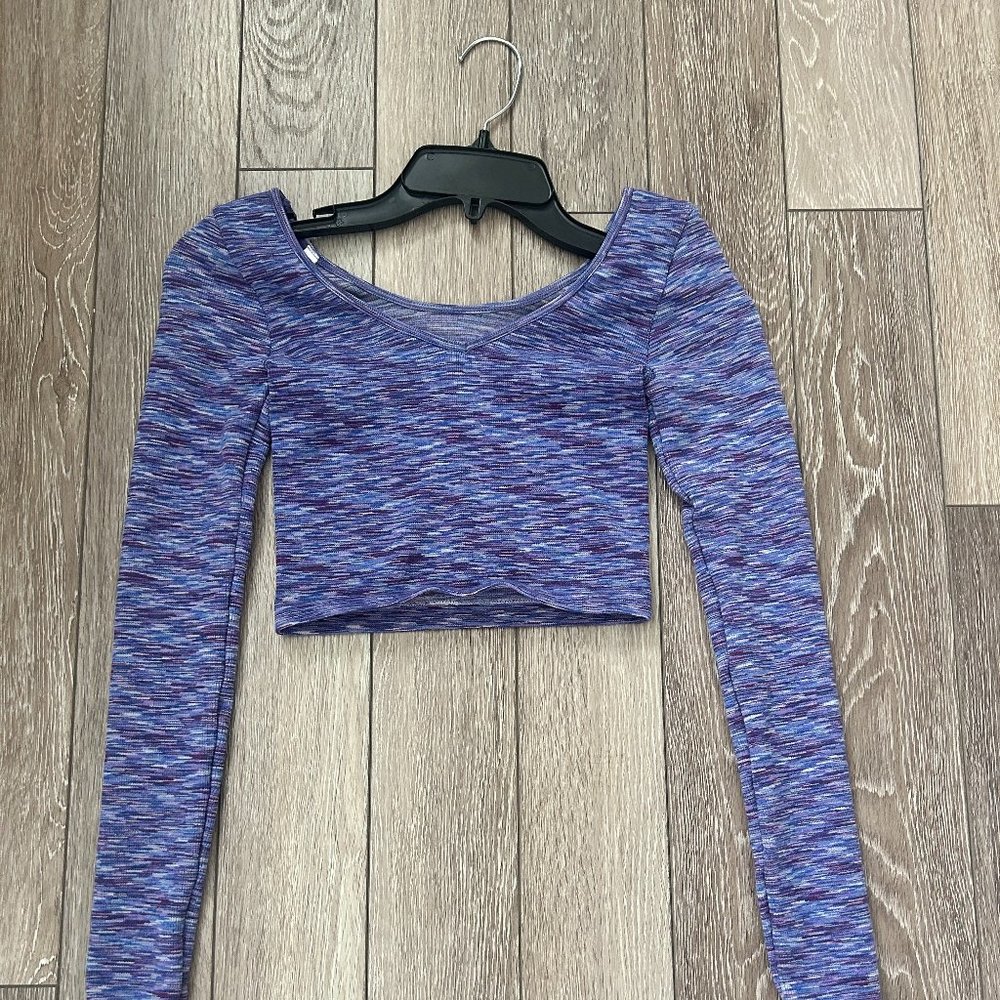 Blue/Purple Aeropostale Cropped Long Sleeve, Extra Small